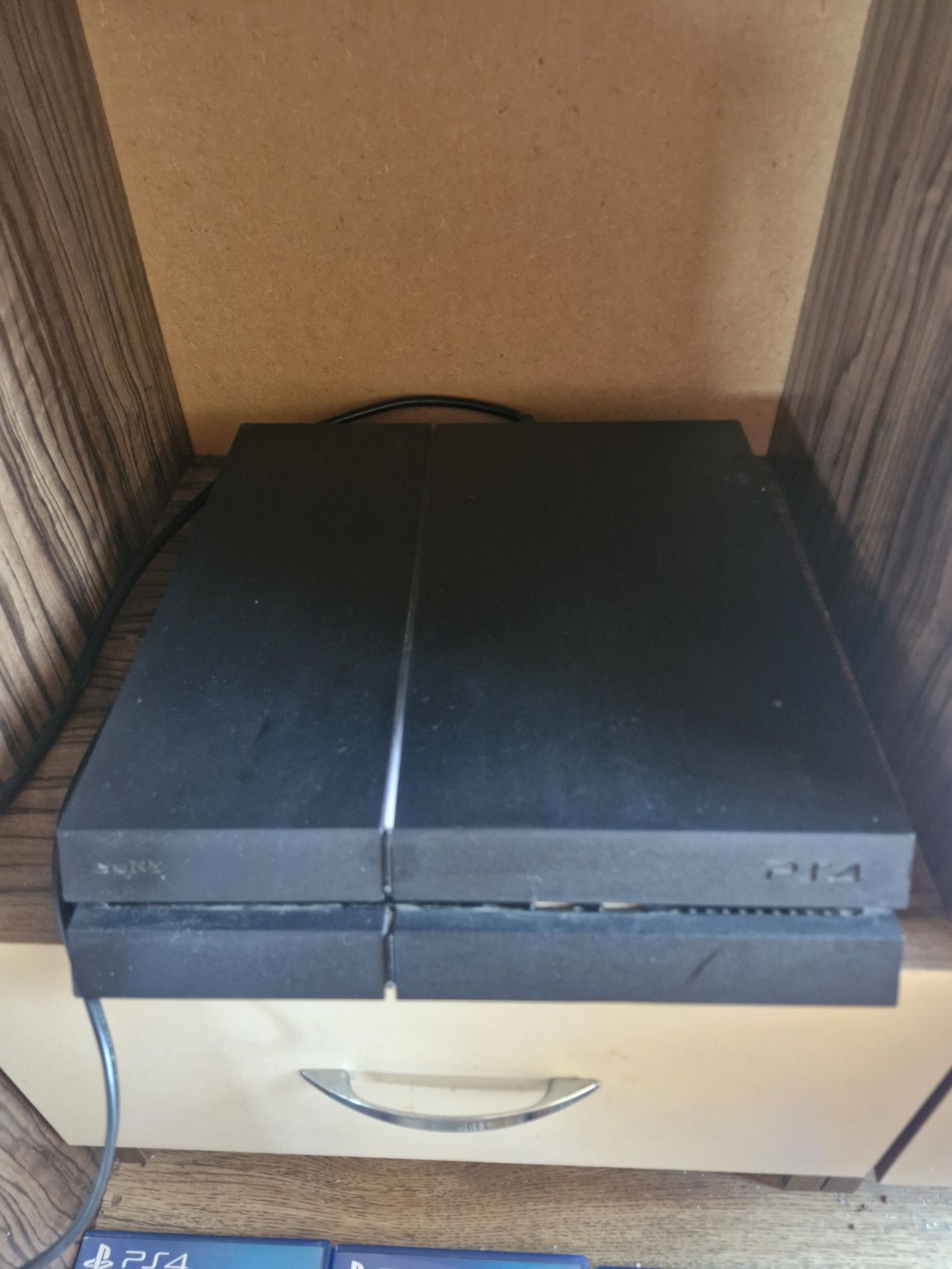 Sony PS 4, 500GB + игри