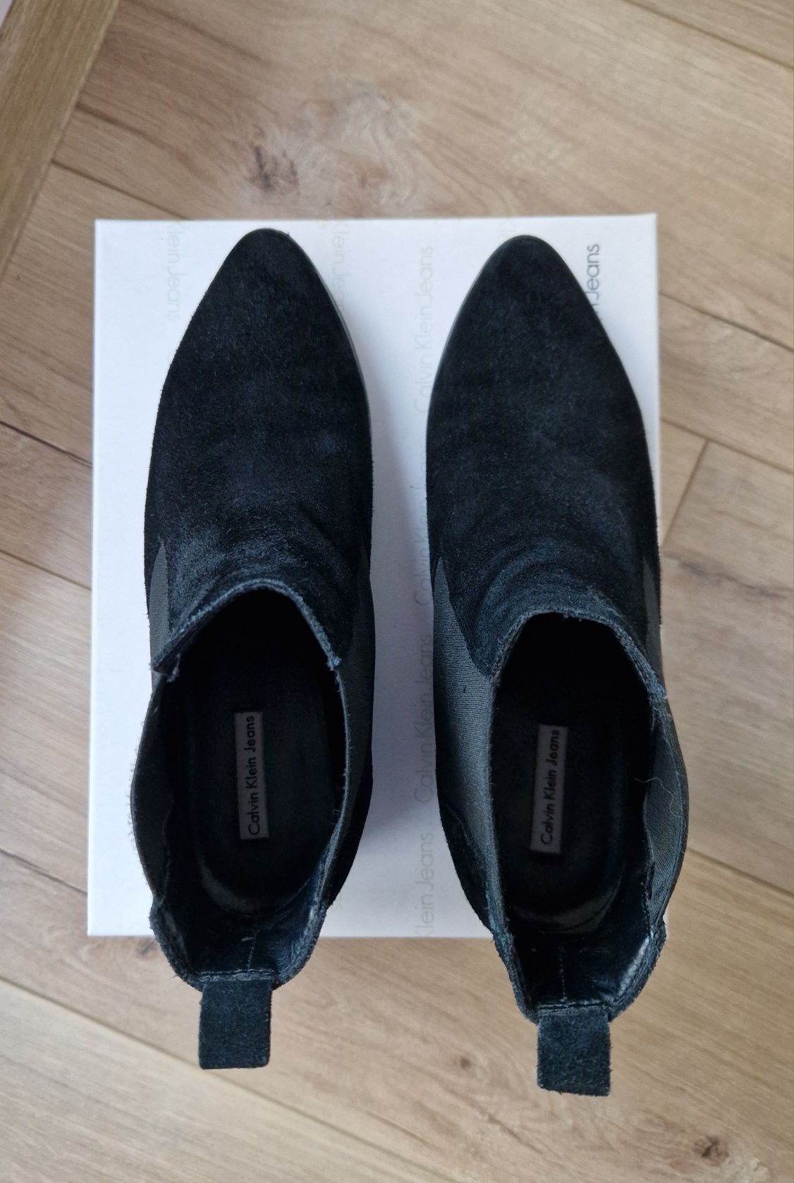 Велурени боти, Calvin Klein, 37