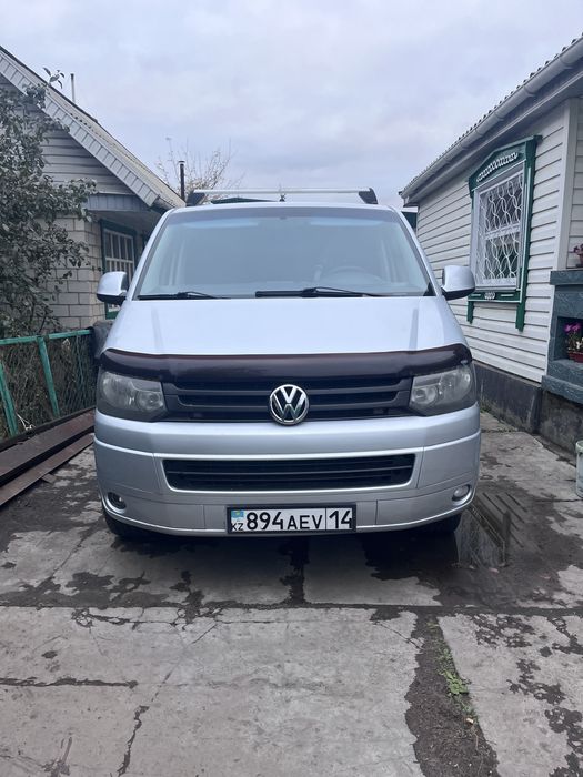 Volkswagen Caravela T5 rest