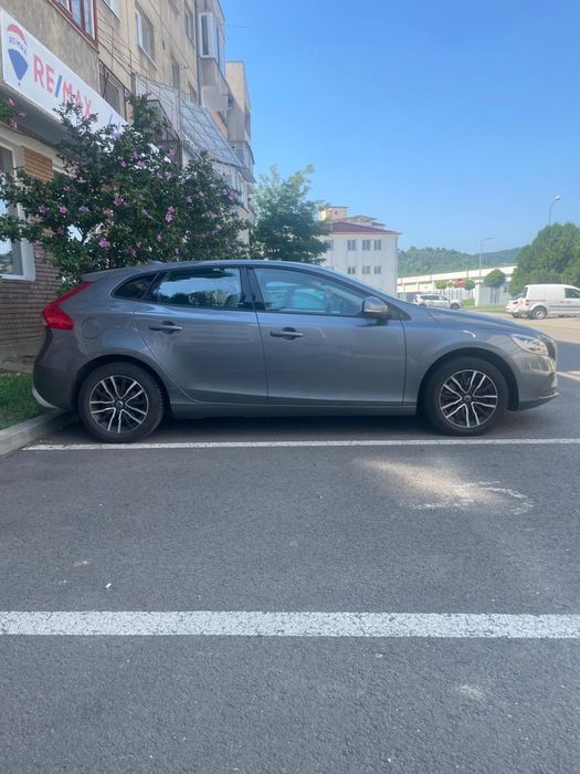 Vand Volvo v40 2.0 diesel 150 cp 2017