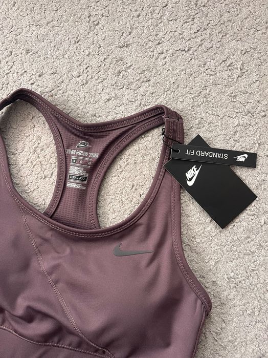 Дамско бюстие Nike