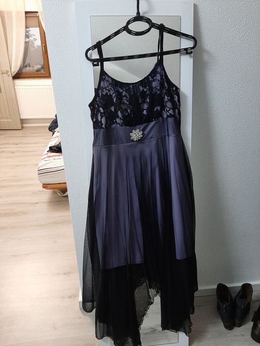 Vand rochie de ocazie
