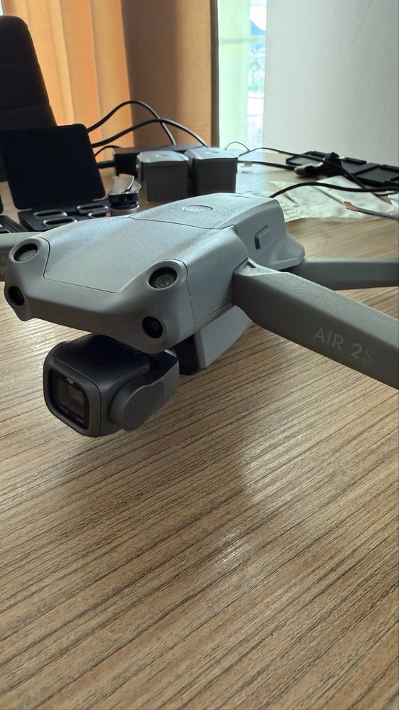 Drona Dji Air 2S