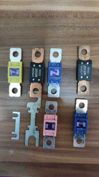 SIGURANTE Auto Mega 100A/200A/250 A -LITTEL FUSE.