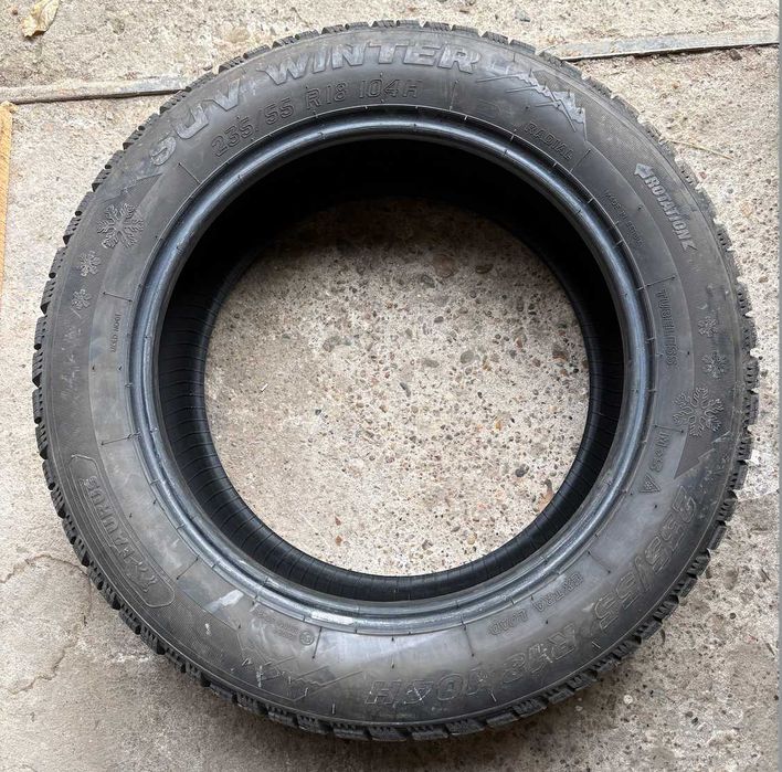 Продавам 4 броя зимни гуми 235/55/18 104H за SUV.