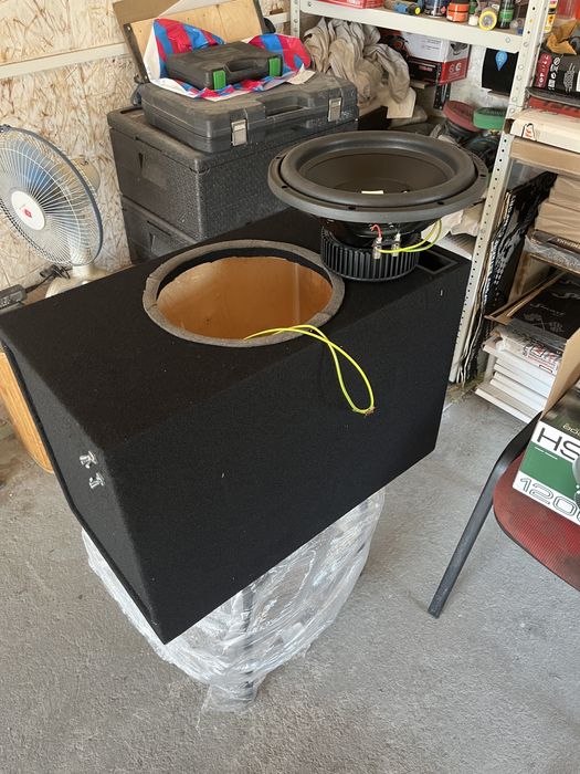 Сабвуфер Hannibal deaf bonce 1200watt новый динамик с коробом