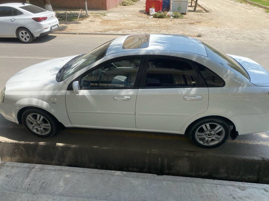 Chevrolet Lacetti 1.8 AT, oq rang/Chevrolet Lacetti 1.8 AT, белый