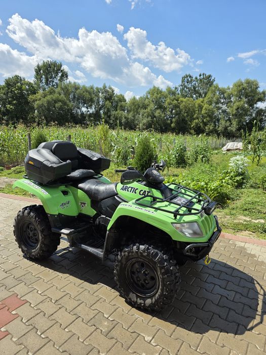 Vând atv Arctic Cat(nu polaris tgb linhai can am)