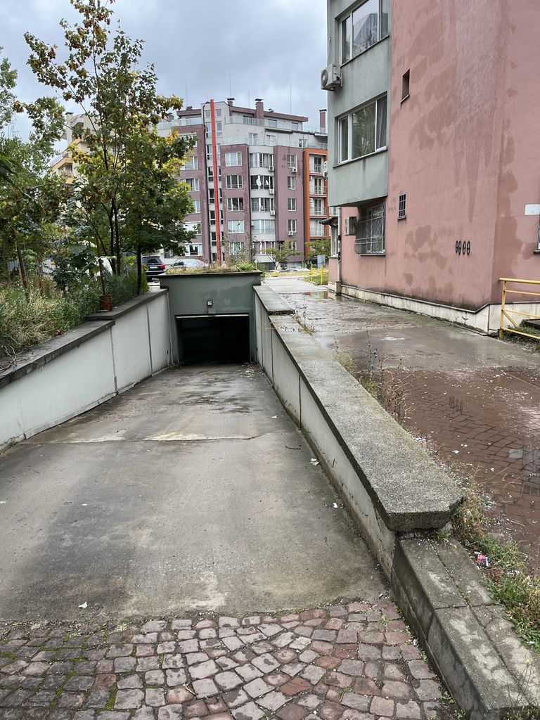 Дава се под наем Гараж / Паркомясто в София, Студентски град - 18 кв.м за 94.35 € - Снимка #7