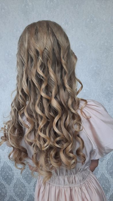 Прическа Макияж  район Сазда  Сзади бц  мир