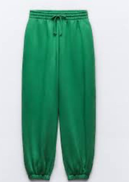 Zara спортен комплект