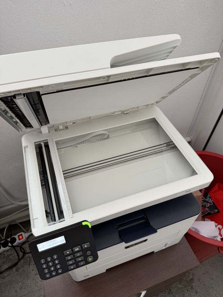 Принтер Xerox B225