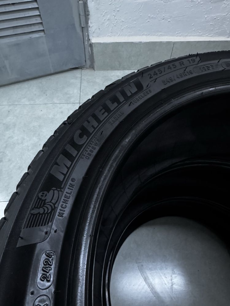 Michelin cross climate 2 245/45/R19
