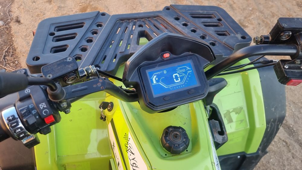 Продам  квадроцикл