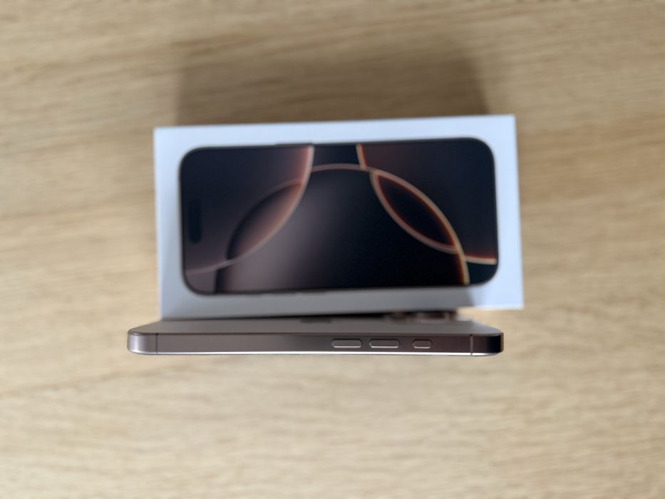 iPhone 16 pro 128 GB
