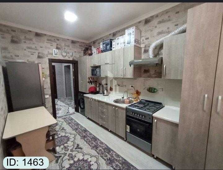 5 mikr jomiy tarafda 2 xona kvartira sotiladi №1463