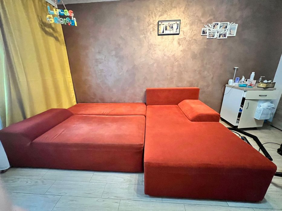 Coltar living extensibil pe dreapta Hugo, cu lada, caramiziu