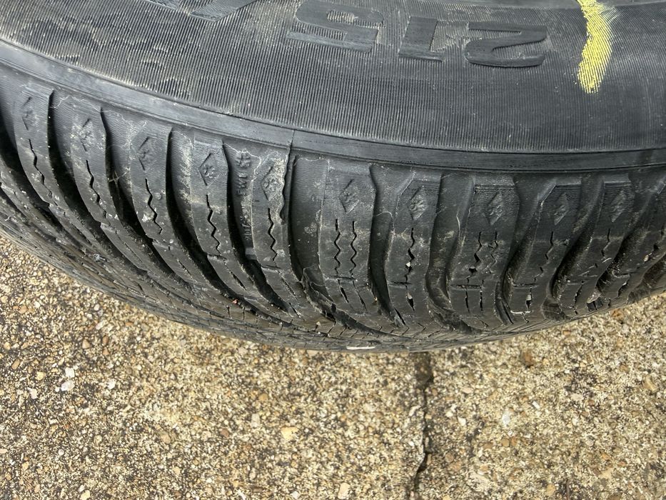 Зимни гуми 215/55/17 BF Goodrich