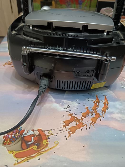 VÎND Radio casetofon portabil Trevi