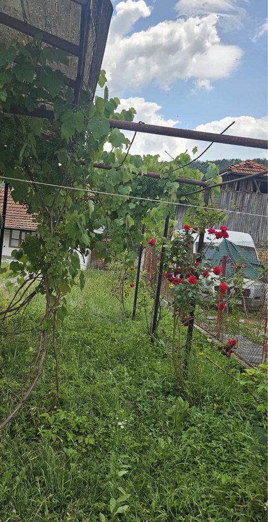 Продава се Къща в с. Сопот, Област Ловеч - 75 кв.м за 734 €/кв.м - Снимка #3