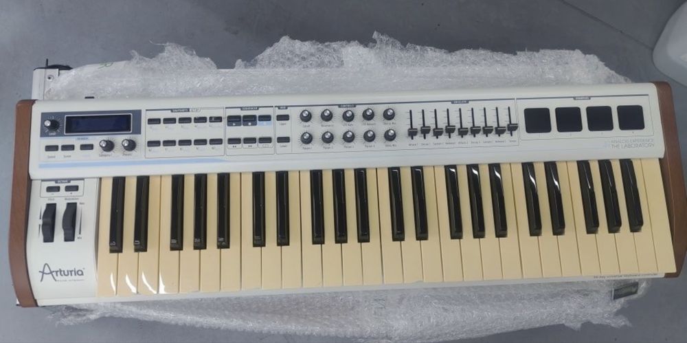 Clapa MIDI Arturia Analog Experience 49