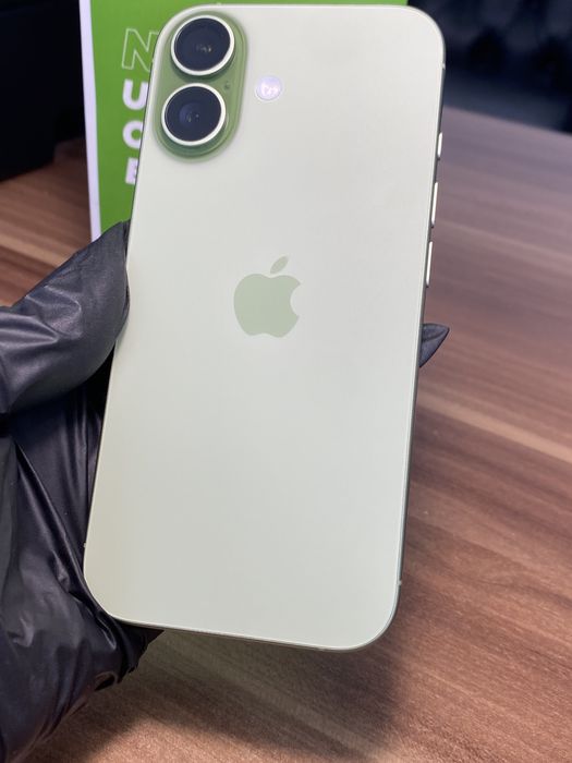 iPhone 17 • 256 GB • Sage