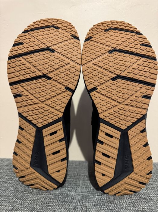 Brooks Revel 7 Black.