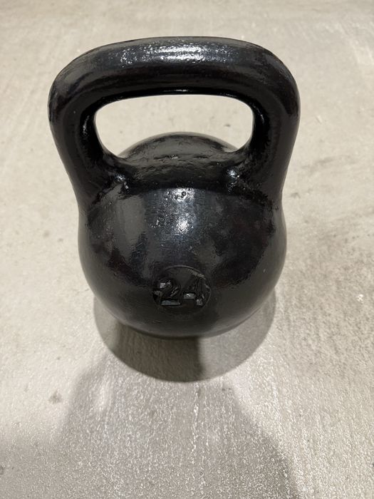 Продам гирю 24 кг