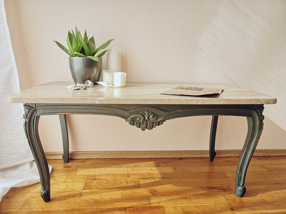 Холна маса с мраморен плот