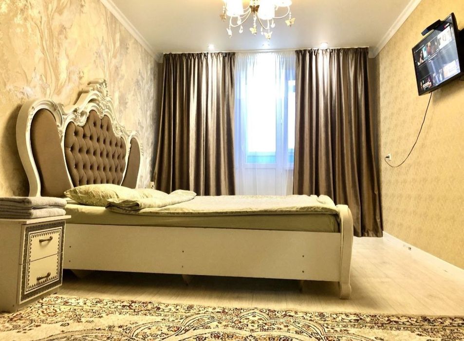 1-но комнатная по Абая. Люкс. WI-FI