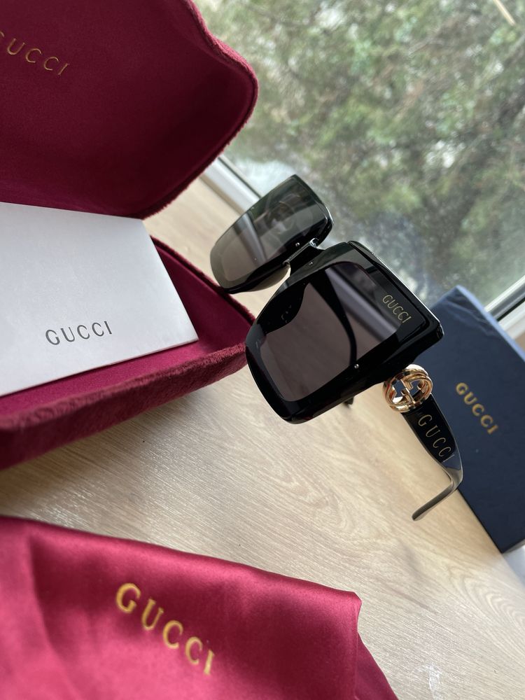 Ochelari de soare Gucci