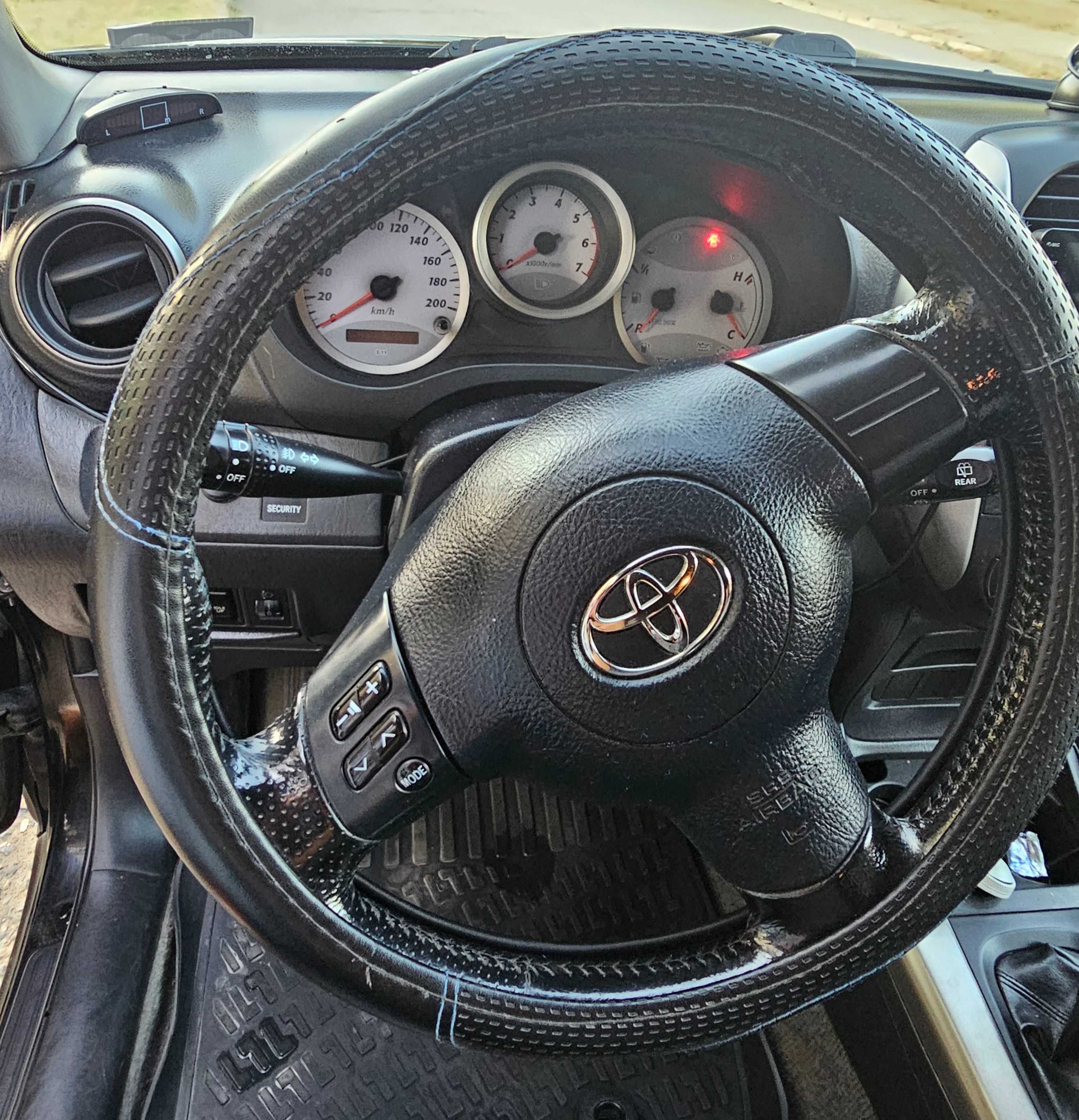 Продава се Toyota Rav 4