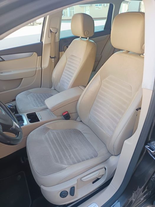 Volkswagen Passat B7 Highline*ACC*170CP*Webasto*