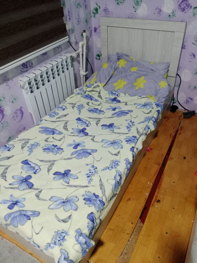 Продается односпальные кровати