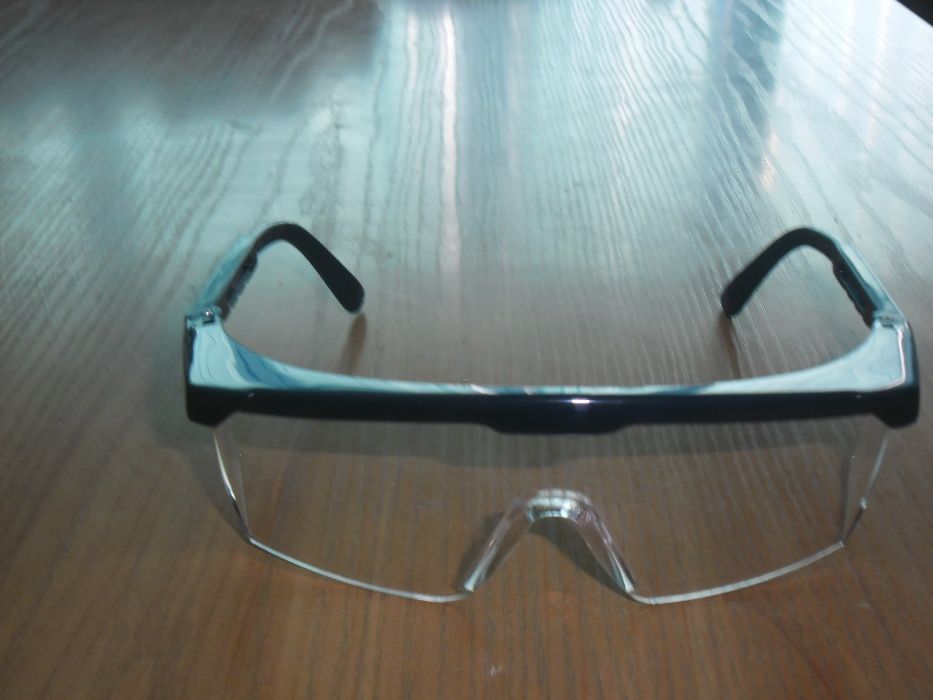 Продам защитные очки