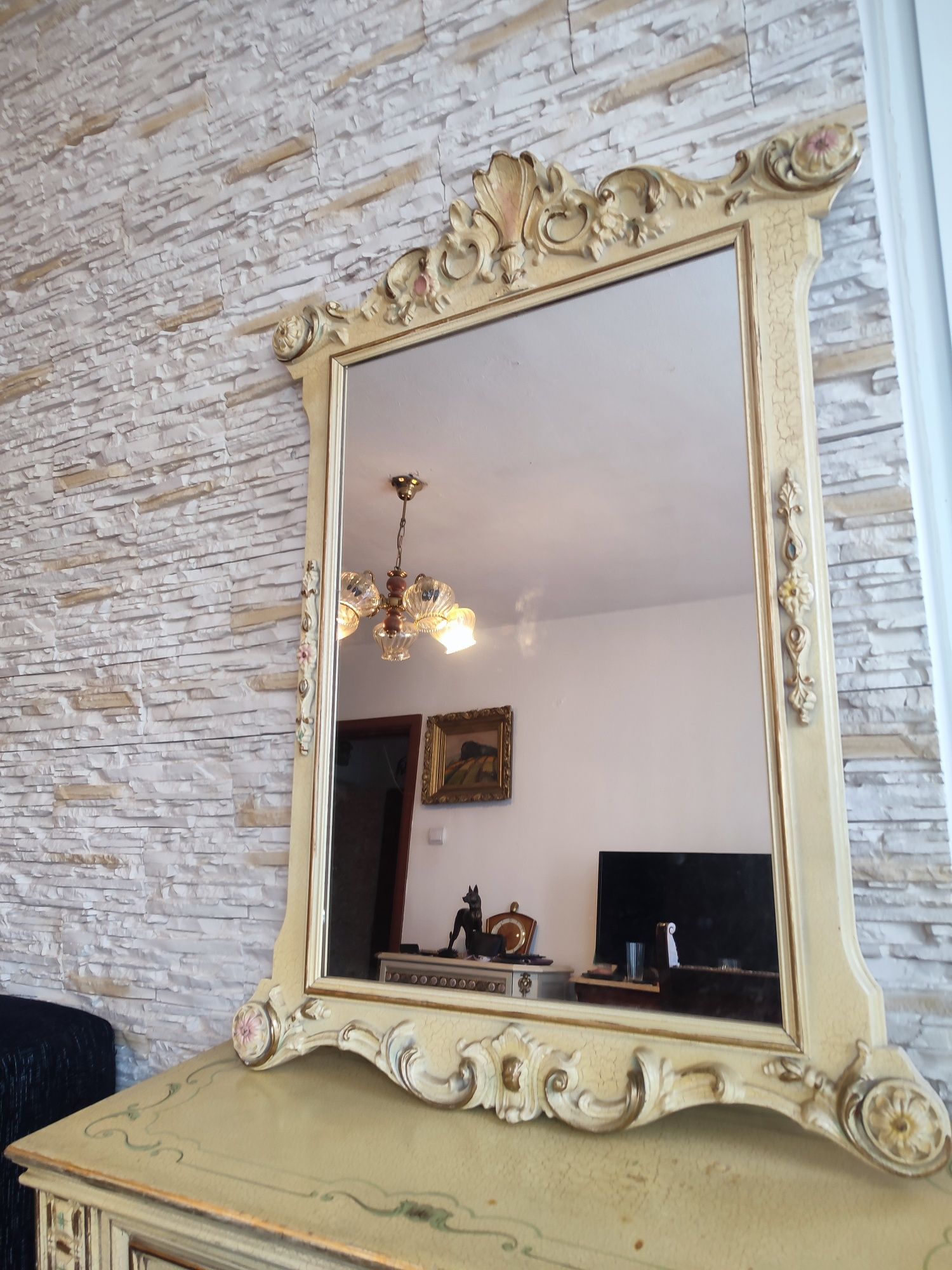 Comoda cu oglinda Renaștere venetiana