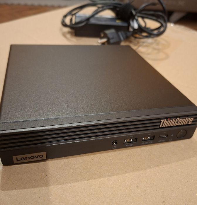 NOU! Thinkcentre M75q Gen 5, Ryzen  8500GE, 32Gb DDR5, 512Ssd+slot
