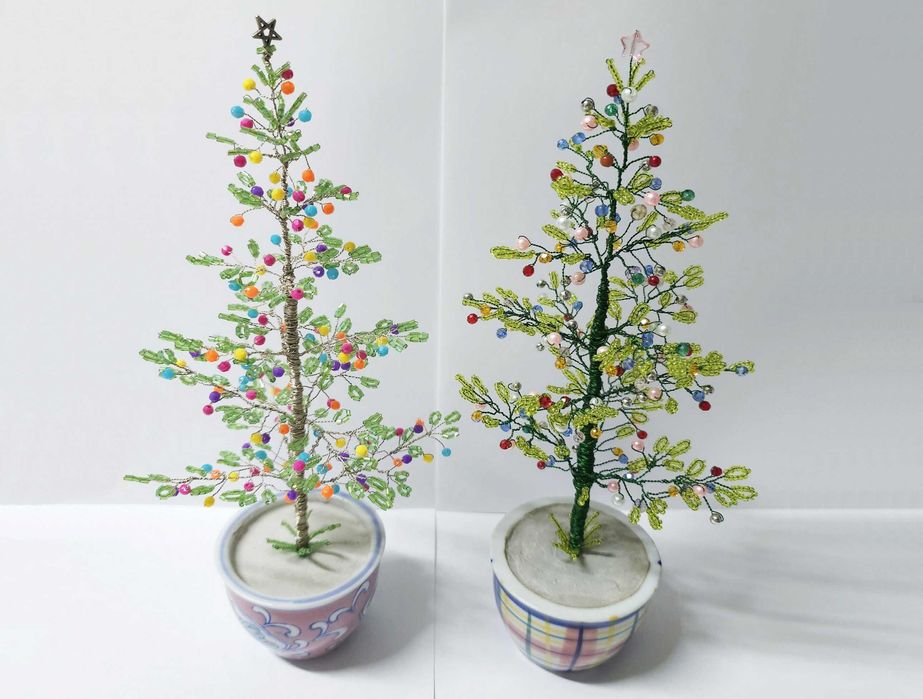 Brazi decorativi Craciun inalti din margele, multicolori, cadou unicat