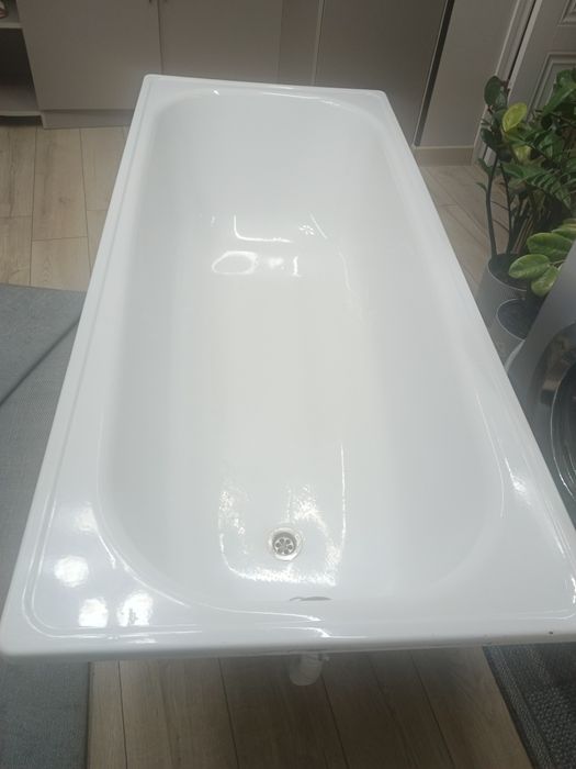 Ұсталған ванна сатылады (бу)