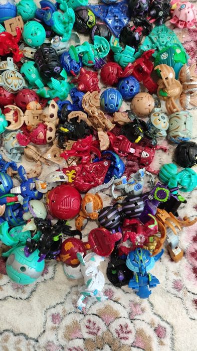 Bakugan/Бакуган колекция от стари и нови модели