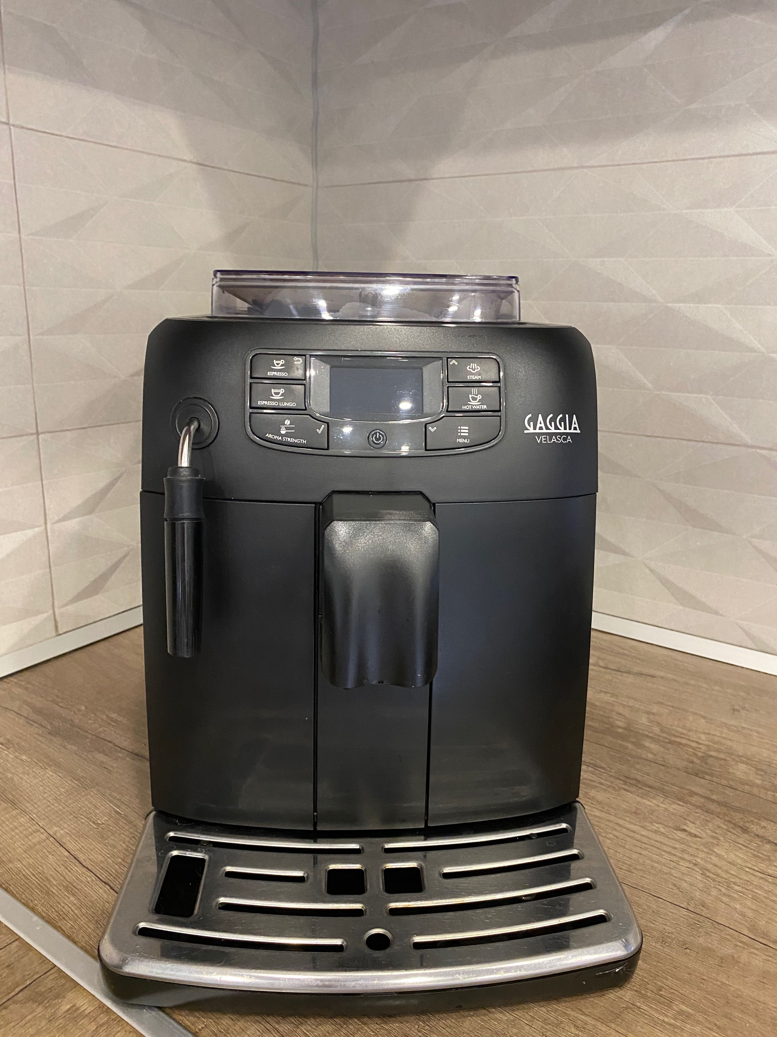 Vând aparat profesional de cafea Gaggia Velasca