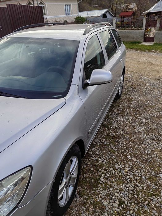 Vând Skoda Octavia