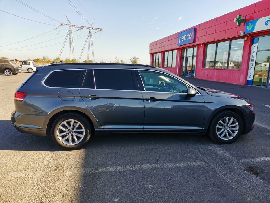 Vând Volkswagen Passat B8