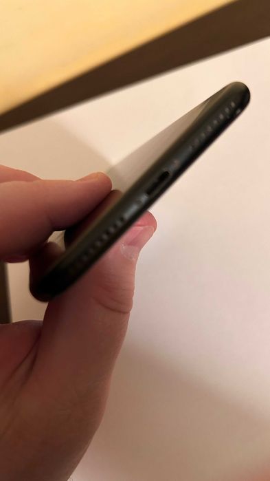 Vand iPhone 7 Plus 128GB Negru, telefon personal cu aspect excelent