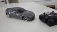 RC колички Aston Martin-Polistil и Ferrari-Rastar, имат дистанционни
