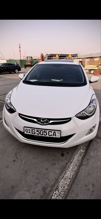 Hyundai Elantra 2011