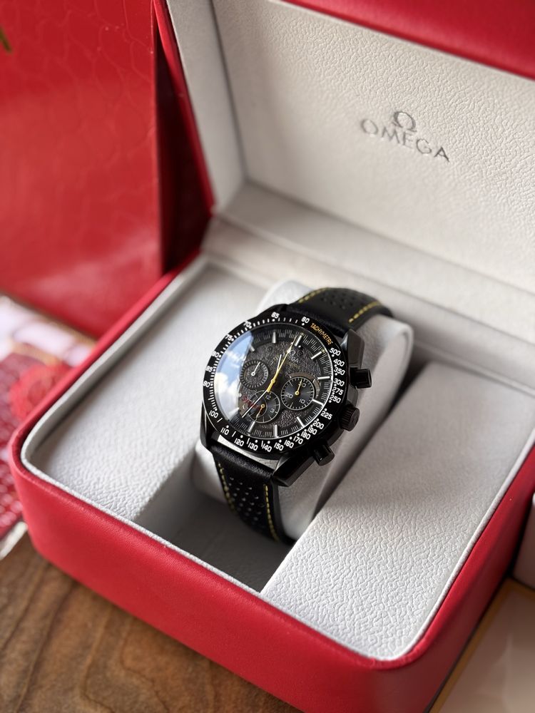 Omega Speedmaster Moonwatch 44 mm