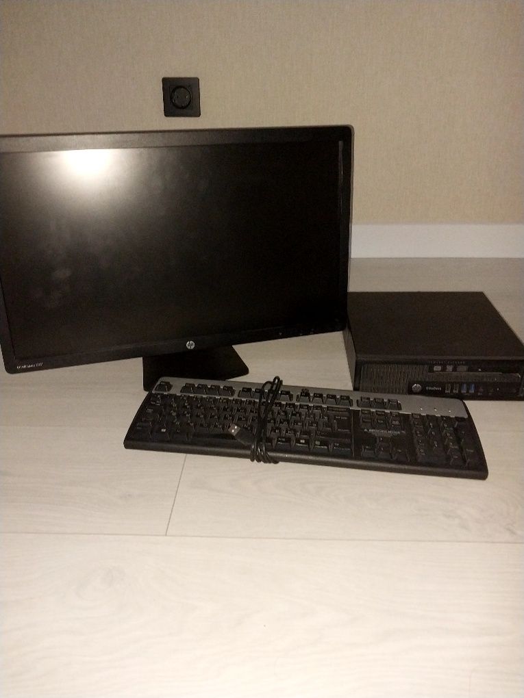 HP Elite Desk 800 в комплекте