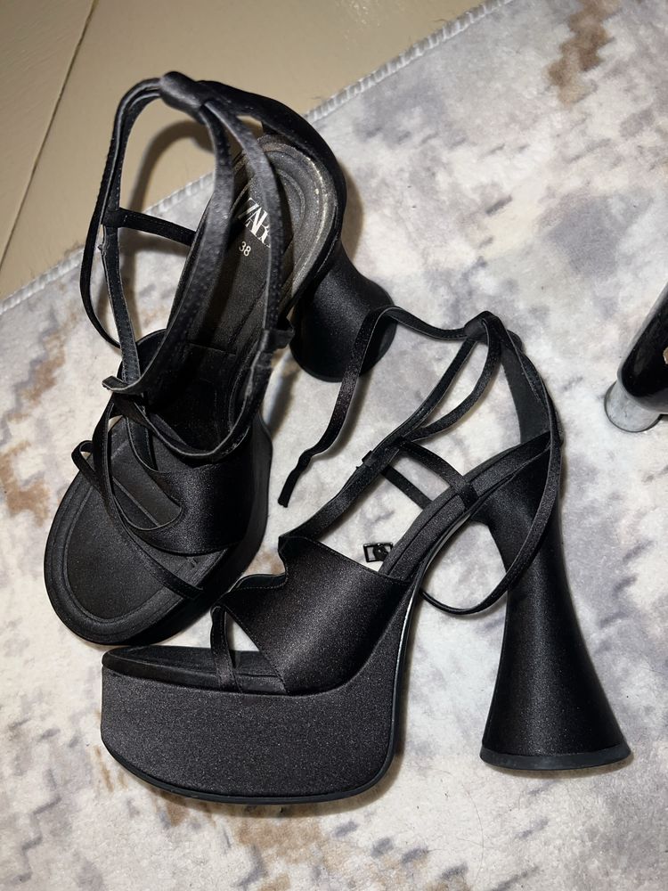 Zara  обувки платформа 38