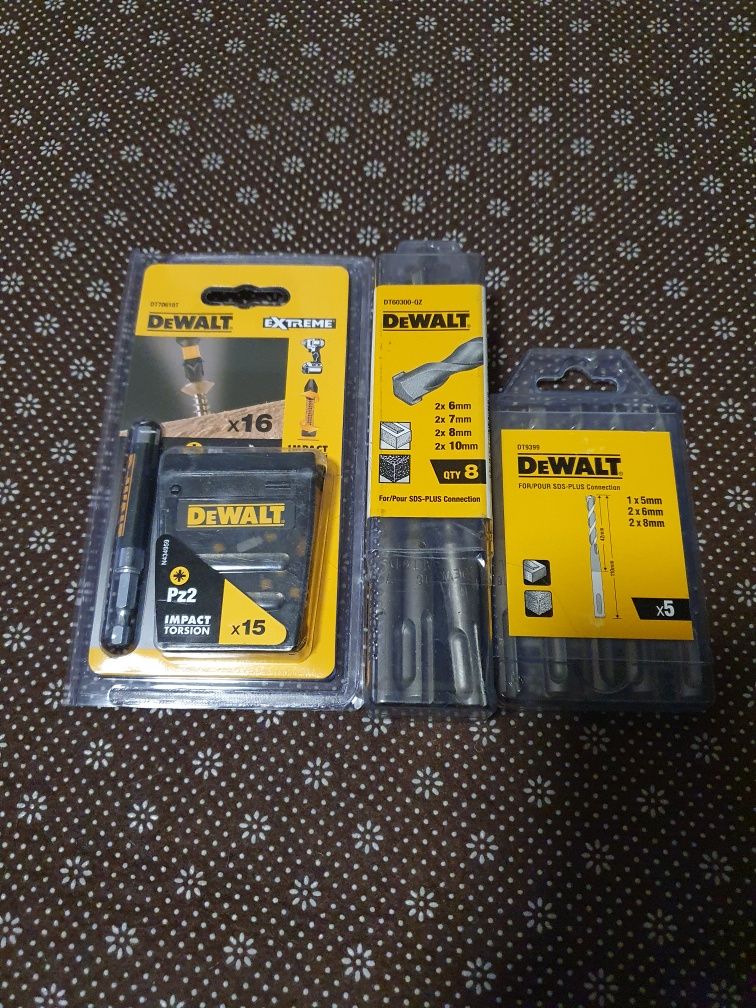 Milwaukee Rotopercutor + Impact 2 Bat , incarcator si Accesorii DeWalt